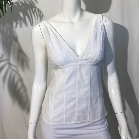 Elie Tahari Tops - Elie Tahari white tank top